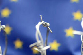 A comparative study on the role of narratives in migratory decision-making